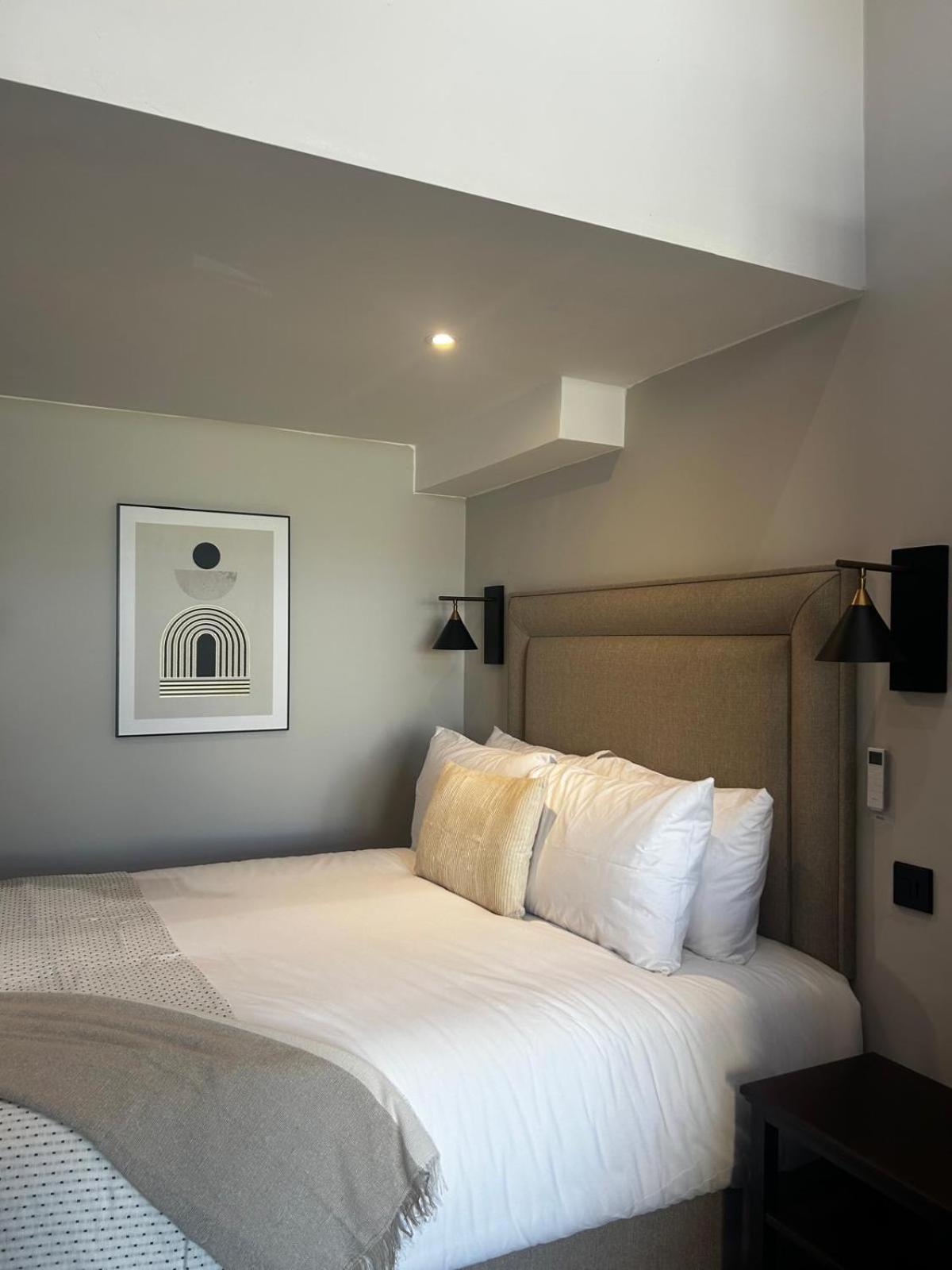 The Glen Quarter Hotel คินเซล ภายนอก รูปภาพ